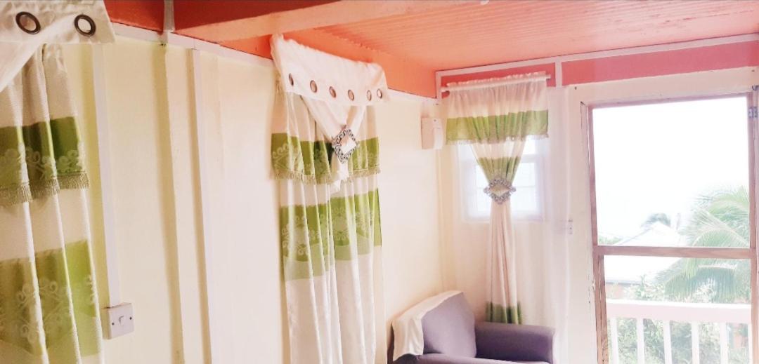 "Sunrise Inn" Nature Island Dominica Penville Extérieur photo